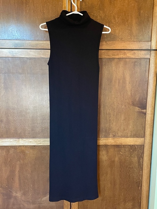 C'Est Moi Dresses & Skirts - C’est Moi Black Sleeveless Turtleneck Dress